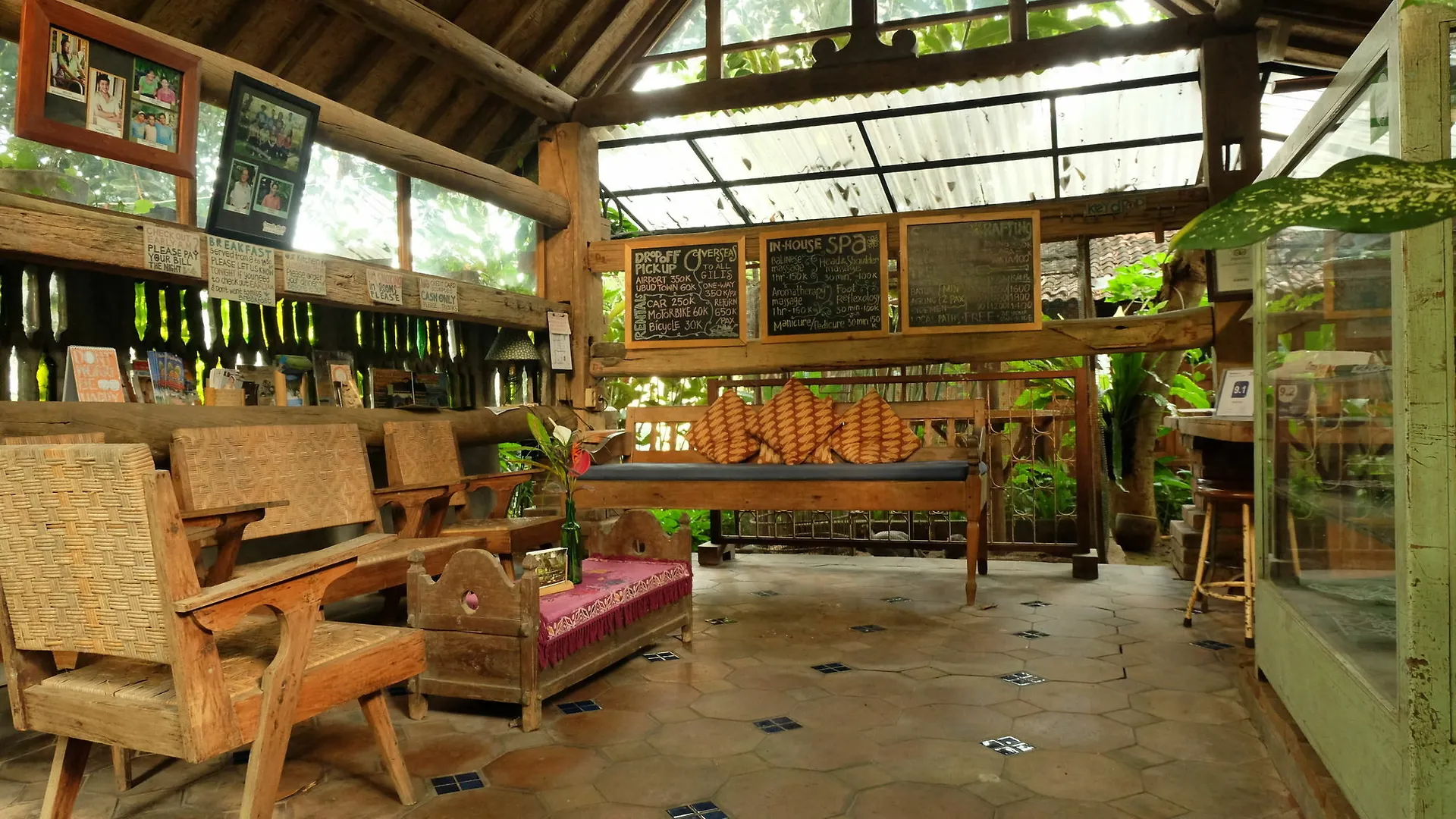 Omah Apik Hotel Ubud  Ubud (Bali)